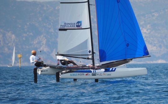 El Nacra 17 un catamarán hidroala olímpico domado por una tripulación