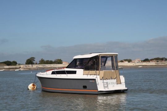 Nexus 870 Revo en croisière