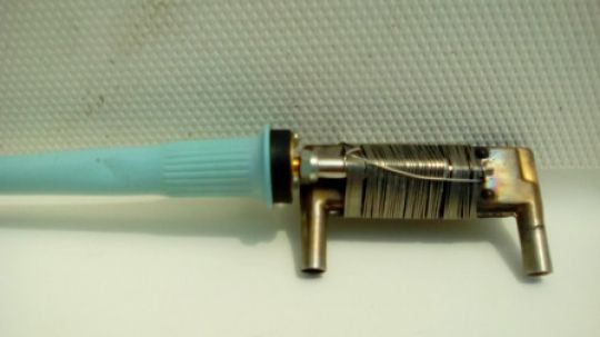 Premiers essais connecté à  un fer à souder