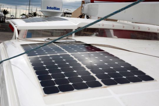 Moyens de charge en électricité sur un bateau