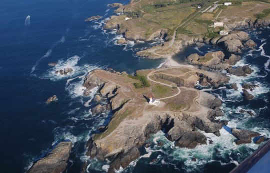 La pointe de poulains et son phare éponyme.