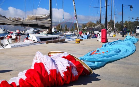 Sur le quai ou le ponton, on peut se familiariser avec la manipulation de la chaussette.