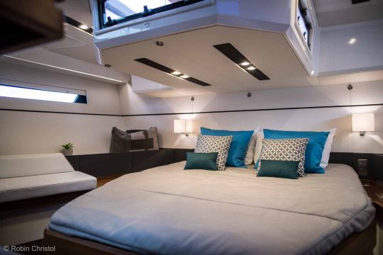 Une cabine propriétaire arrière transversale