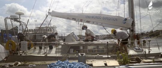 Northabout en cours de préparation avant la première expédition