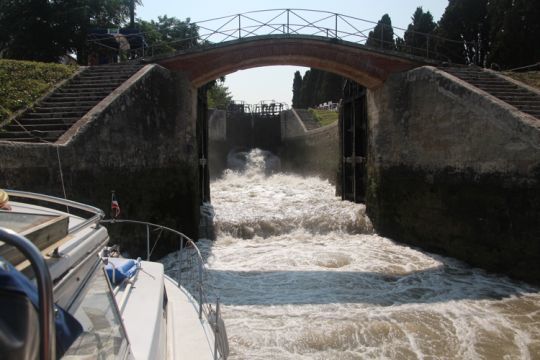 Dans l'échelle de Fonseranes