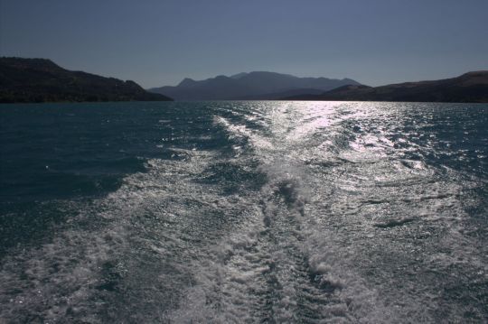 Fin de journée sur le lac de Serre Poncon