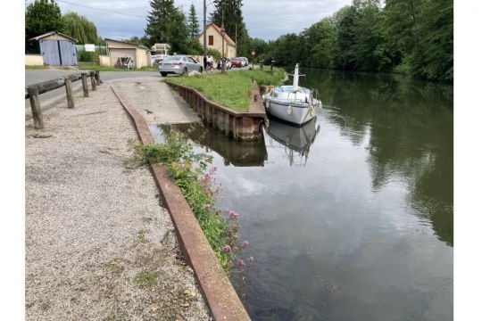 La cale de mise à l'eau de Pont Rémy