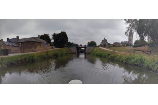 Le canal d'Ille et Rance, jonction terre et mer en Bretagne (Photo : Olivier Tourchon)