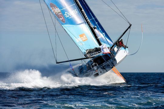 L'IMOCA LinkedOut © François Van Malleghem