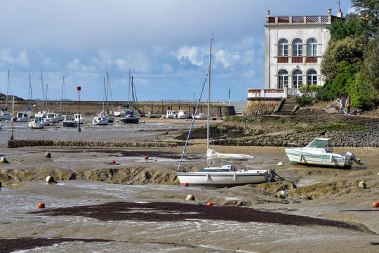 Ce port n'est accessible qu'aux bateaux échouables