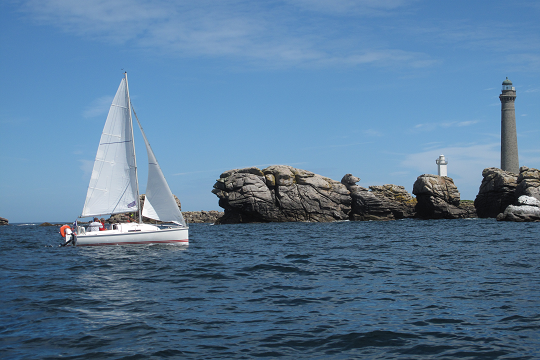 Au ras des cailloux - Phare de l'île Vierge