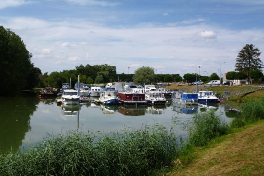 Le port de Seurre