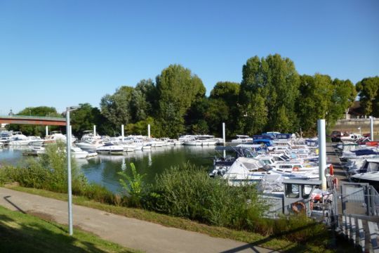 Le port de Châlons-Sur-Saône