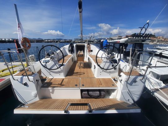 Le cockpit du Sun Odyssey 380