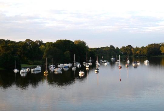 Le port de Sucé semble maritime