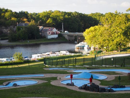 Même le mini golf est balisé