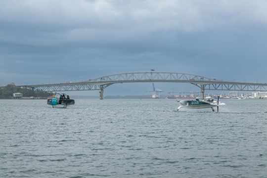 Essais en mer et décollage de l'AC40