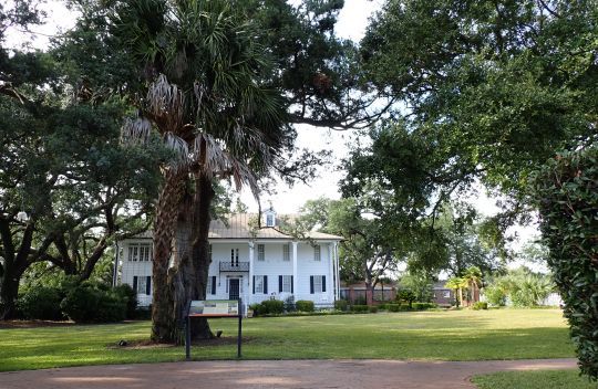 Kaminsky house