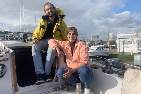 Mederic et Marie sur Nausicaa, leur Symphonie du chantier Jeanneau