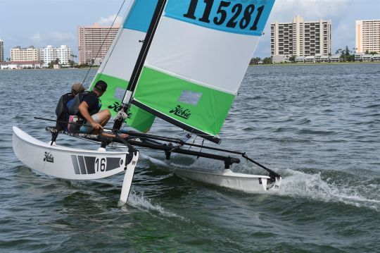 Le Hobie Cat 16