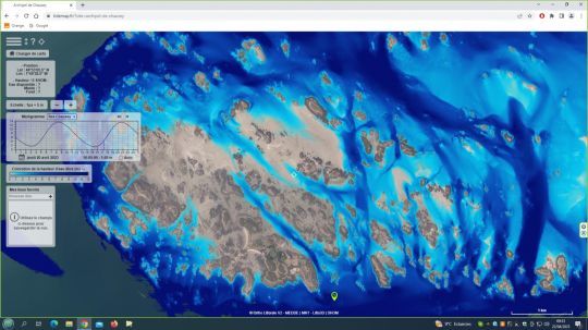 Recouvrement progressif de l'estran des iles Chausey par une marée de 100. 2/4