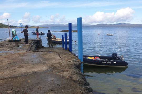 Des jetées dans le mouillage de Carsaig pour débarquer