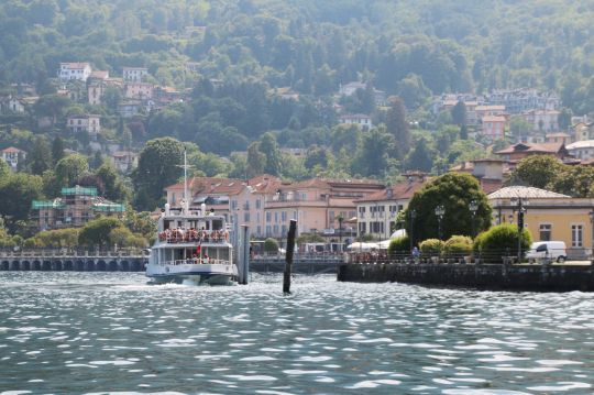 Des navettes desservent les îles Borromées