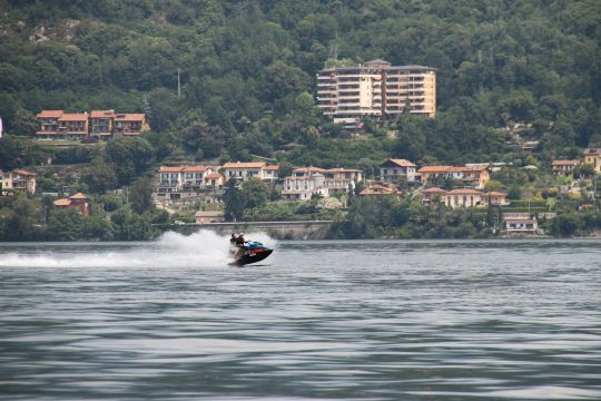 On y pratique aussi le jet-ski