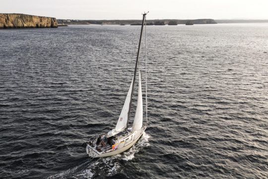 Vu aérienne d'Argo à son arrivé au Portugal