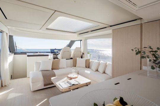 Le salon lumineux et cosy du Seadeck 6