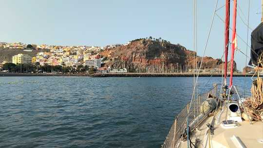 Ville, plage et port de San Sebastian de la Gomera