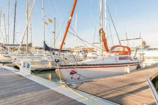 Merinos, amarrados en el Port des Minimes