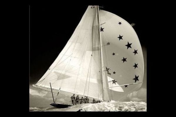 Selección de bonitos adornos para spinnaker y gennaker Endeavor