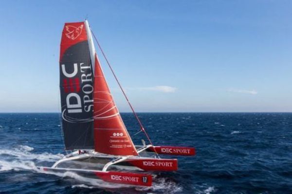 Del Groupama 3 al Idec Sport, esta es la historia de un trimarn legendario