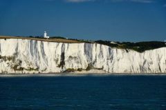 Los acantilados de Dover, la famosa puerta de entrada al Reino Unido, son ahora ms accesibles para los europeos