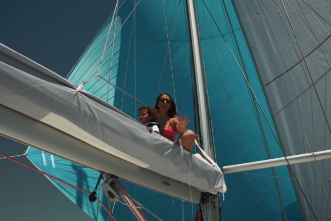 Nomad Citizen Sailing: un maravilloso da de navegacin bajo el sol