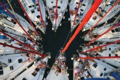 Sunsail, navegación en flotilla tradicional o temática en el Mediterráneo