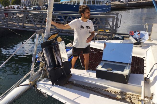 Cocinar en un barco: soluciones de baja tecnologa para cocinar sin gas ni electricidad