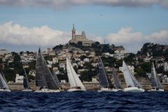 Regata al pie de Notre-Dame de la Garde