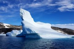 Es blanco el color de los icebergs?