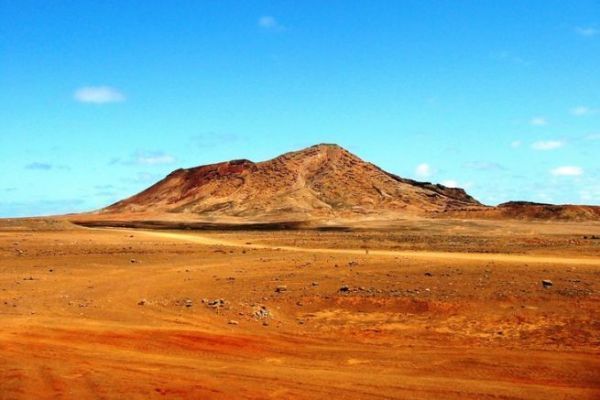 Sal: escala popular para los deportes nuticos y puerta de entrada a Cabo Verde