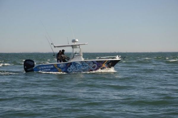 Ventajas e inconvenientes de los barcos de casco duro para la pesca martima