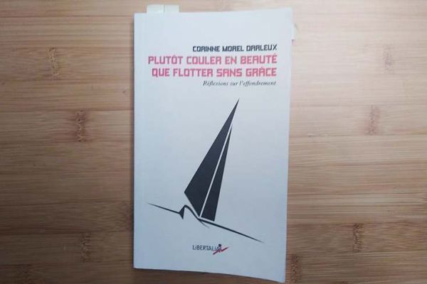 Prefiero hundirme con gracia que flotar sin gracia: pensar la sociedad a travs de la navegacin