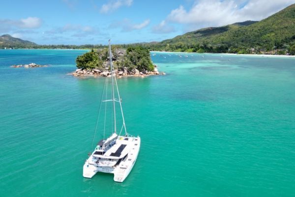 SAILO, descubra la magia de un crucero a vela en las Seychelles