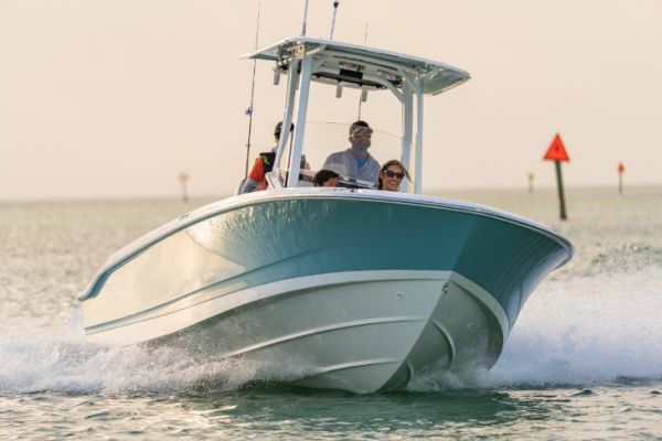 El Boston Whaler 250 Dauntless, un casco ms marinero para un mayor confort