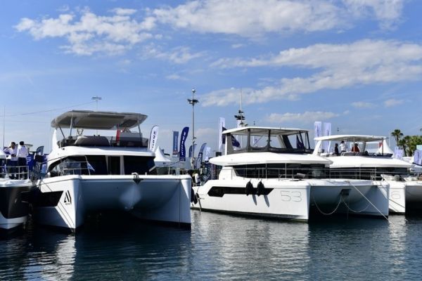 Salons d'Automne 2024, los nuevos multicascos de vela y motor para descubrir en los pantalanes