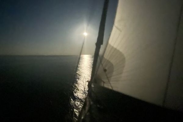 Fastnet: Nicholson 33 Seabird se clasifica, pero un accidente podra haberlo puesto todo en peligro