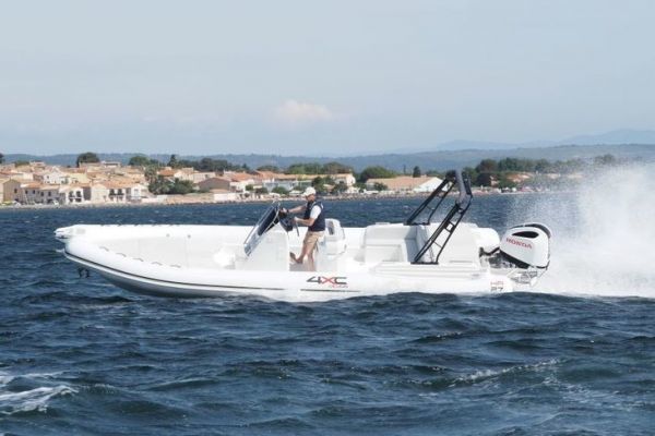 4XC Design HA27: prueba la semirrgida diseada por Honda Marine y Altamarea