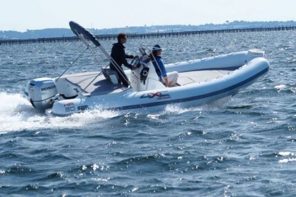 4XC HA20, el ms pequeo de la gama Honda Marine, seduce por su versatilidad