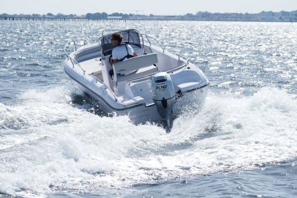 Honda 4XC H19CC: un pequeño descapotable que puede con todo, incluso con viento